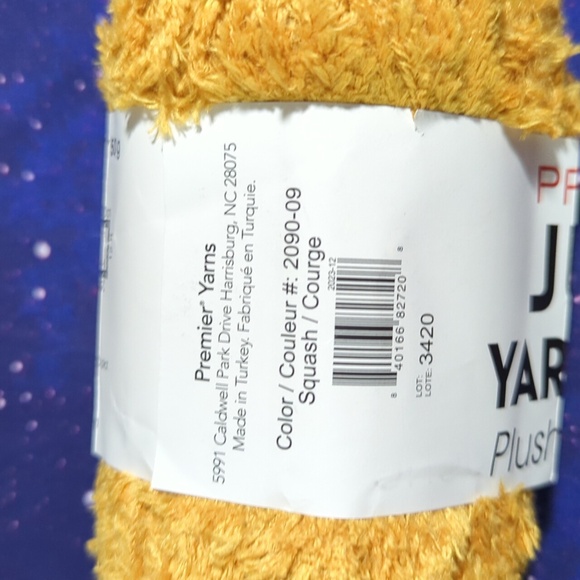 13 Brand New Skeins Premier Just Yarn Plush Various Colors Smoke Free - Picture 9 of 13